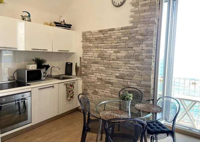 Baia Delle Muse - Seaview Haven Appartamento